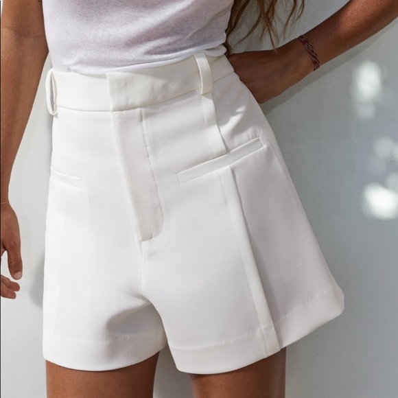 Zara High Waisted Shorts - Picture 2 of 3